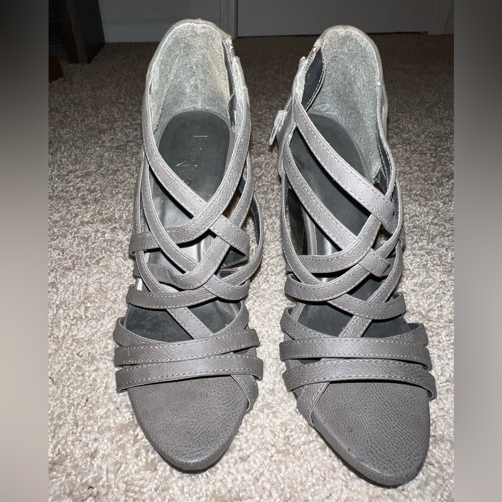 F24 Grey Heels